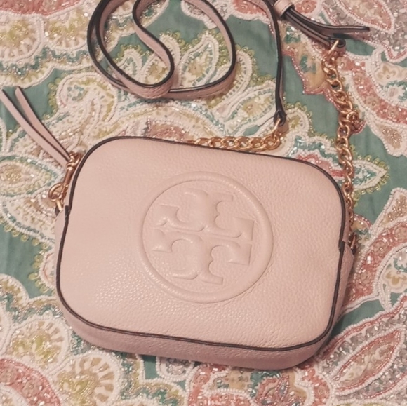 Tory Burch Handbags - Tory Burch Perry Bombe Crossbody Bag